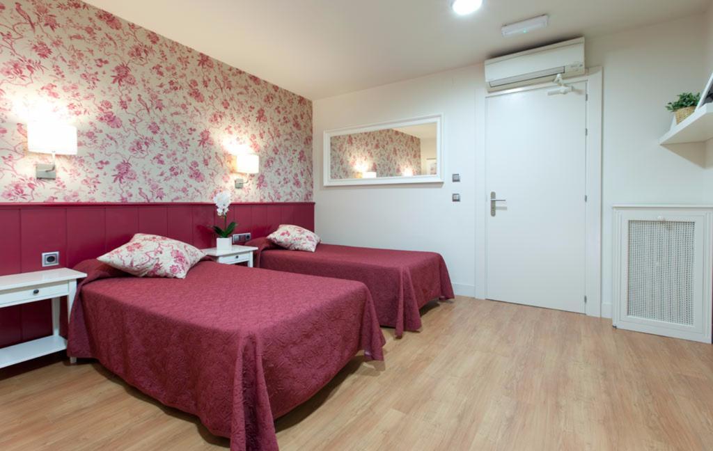 Hostal Matheu مدريد الغرفة الصورة